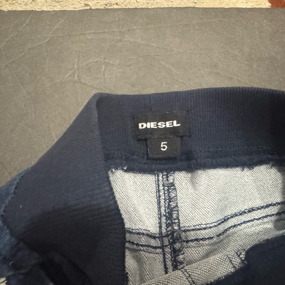 Diesel size 5 pull on jeans good used condition - Picture 3 of 4